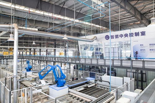 央媒盛赞的索菲亚超级工厂 软件开发如何实现超前引领